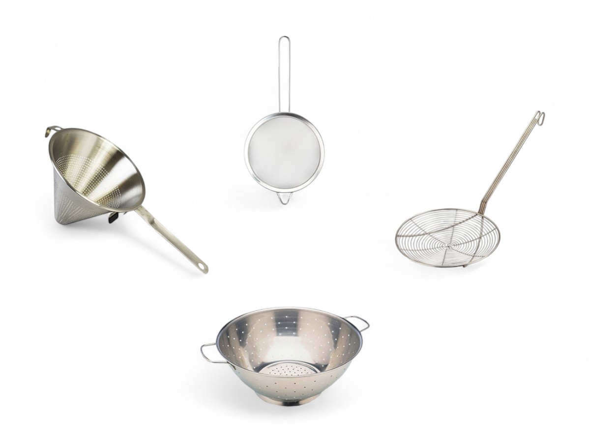 Colanders, Sieves & Strainers